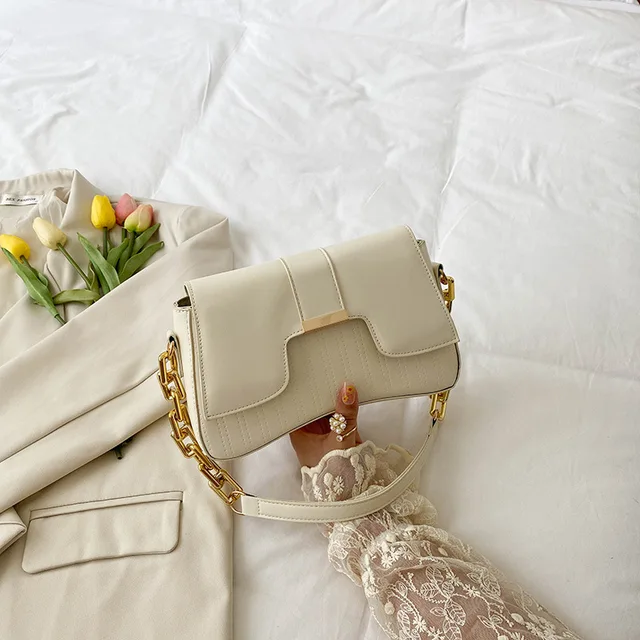 Buckle chain handbag